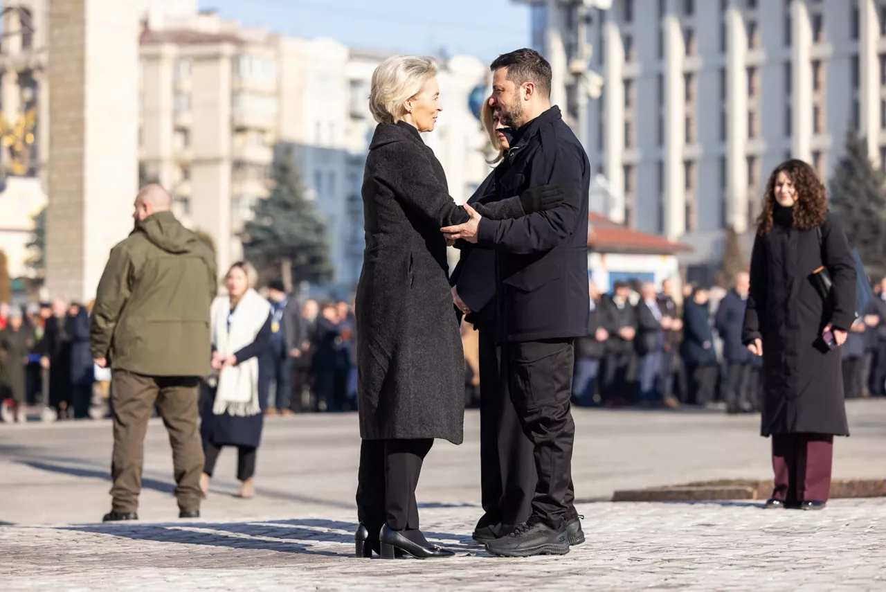 ursula-von-der-leyen-zelensky-efe