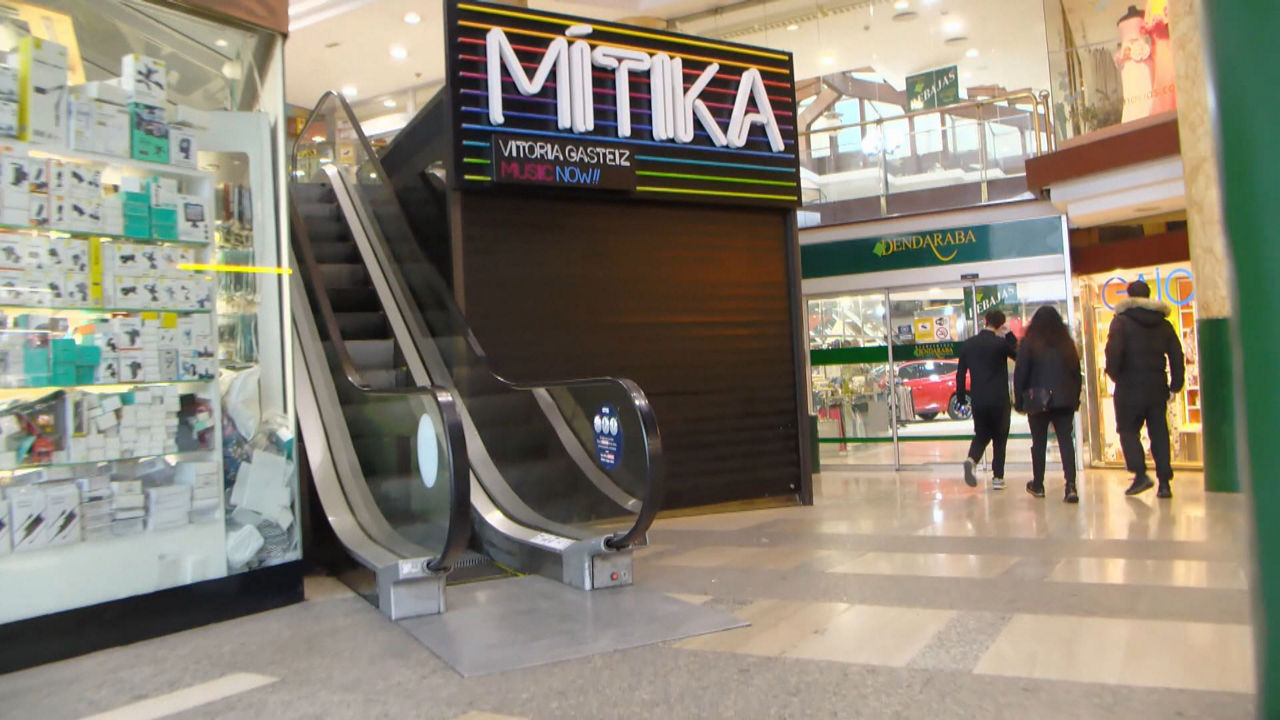 20250225202221_mitika-diskoteka_