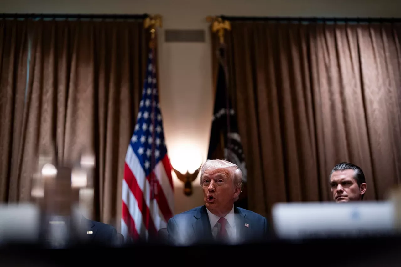 Trump Etxe Zuria EFE