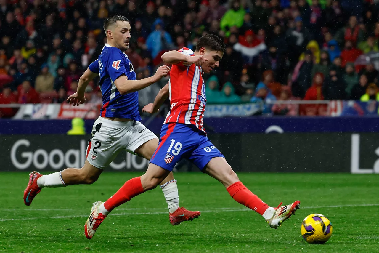 Julián Álvarez ha marcado el gol de la victoria rival. Foto: EFE.