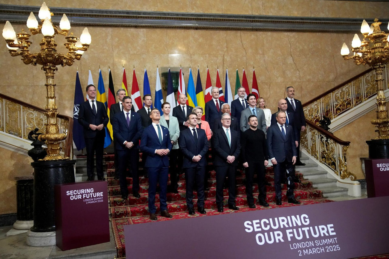 Londres Ukraina goi-bilera EFE