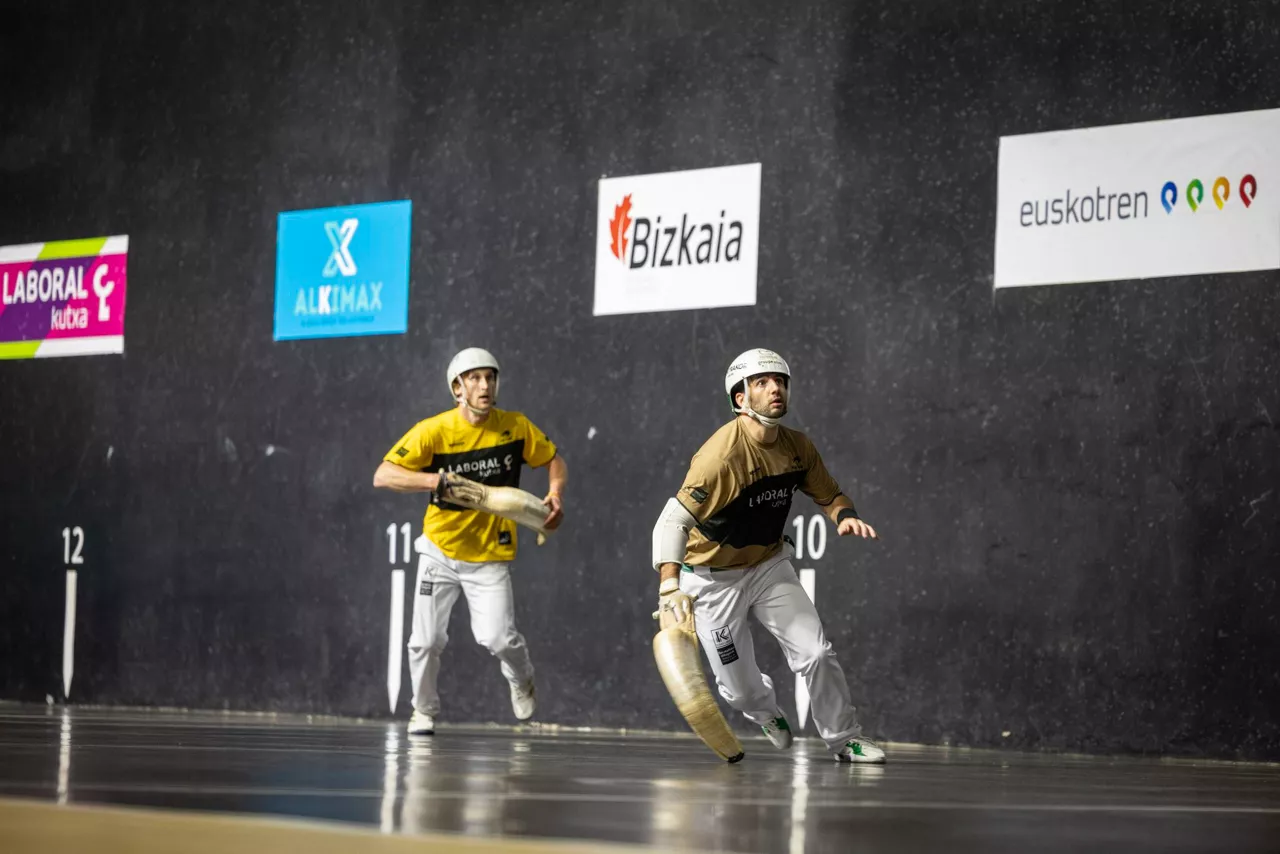 JEAN_OLHARAN_LUDOVIC_LADUCHE_BANAKAKO_SERIES_ERAMAN