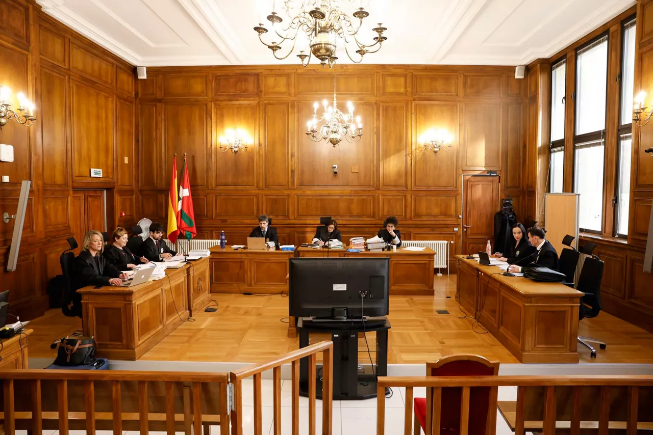 monitor-surf-hondarribia-juicio-efe