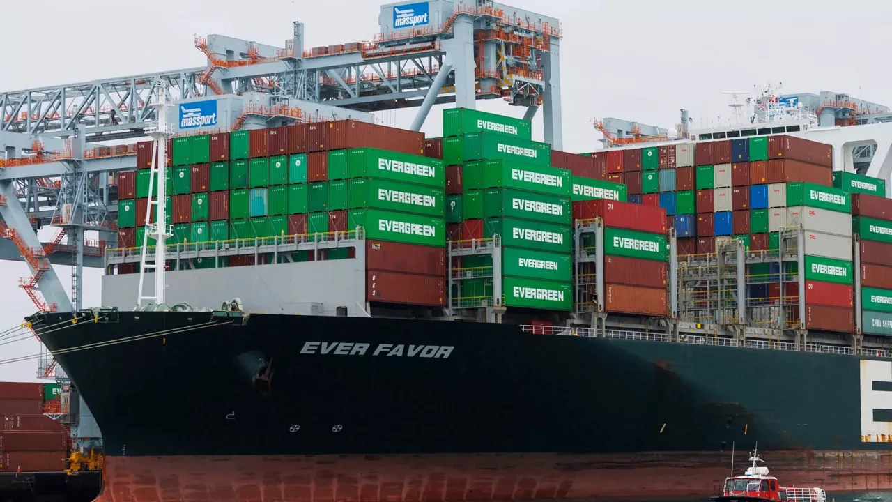 Boston-barco-portacontenedores-efe