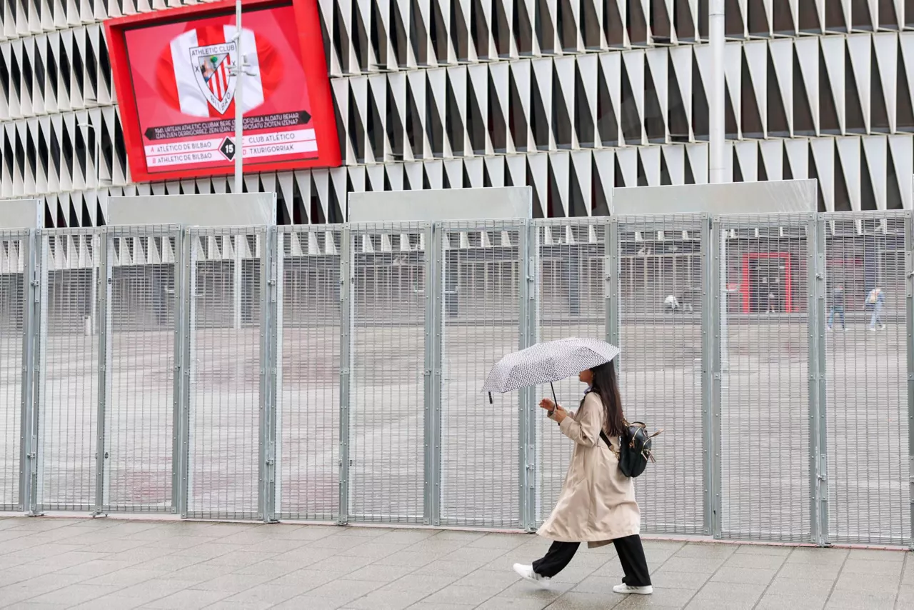 Athletic-Bilbao-San-Mames-vallado-europa-league-efe