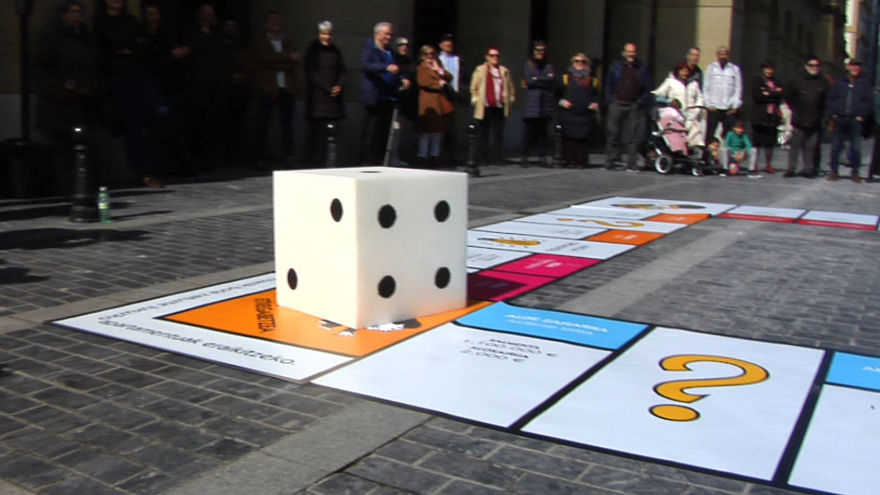 20250316153013_monopoly-etxebizitza-eh-bildu_