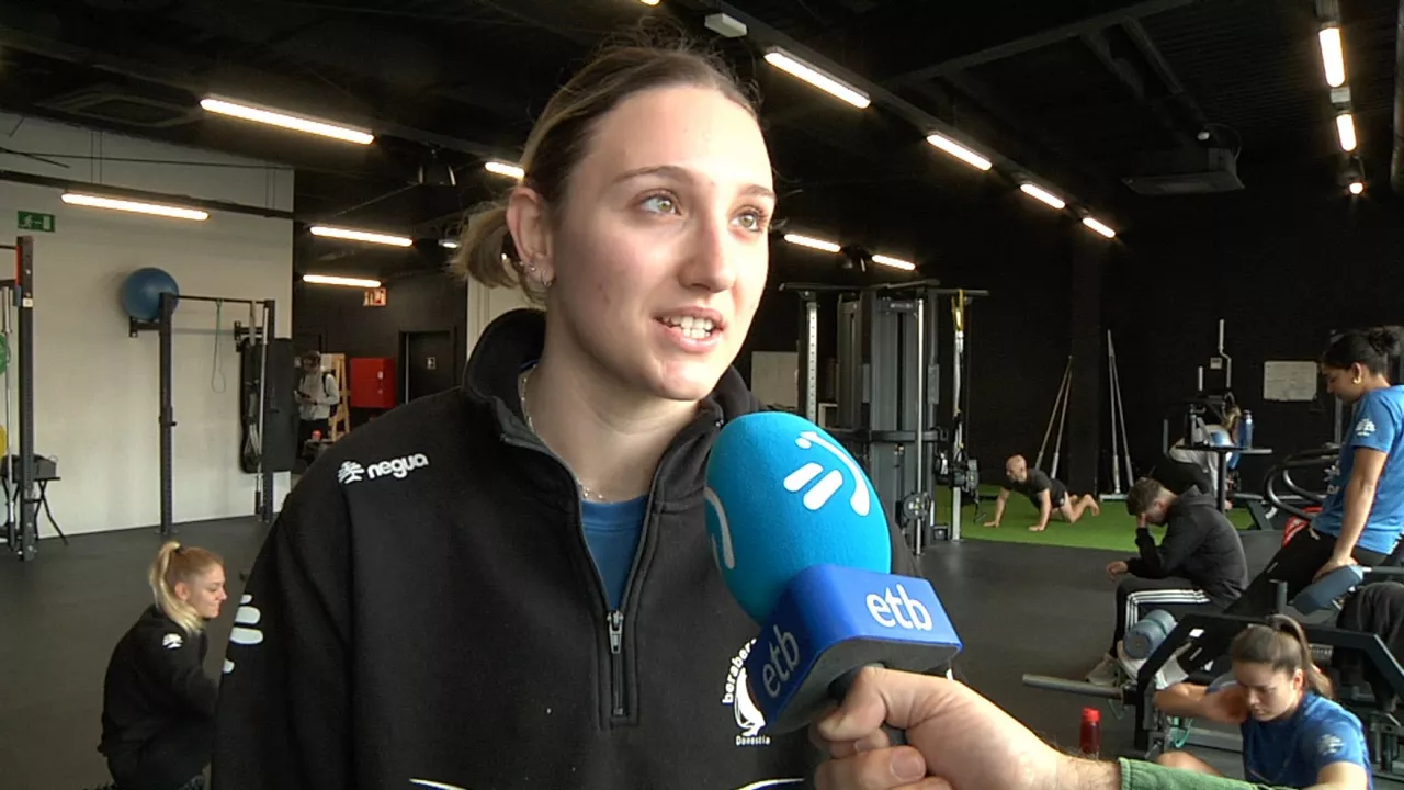 Lucía Prades, portera del Super Amara Bera Bera