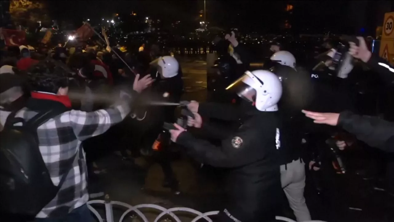 20250321211735_turquia-protesta-turkia_