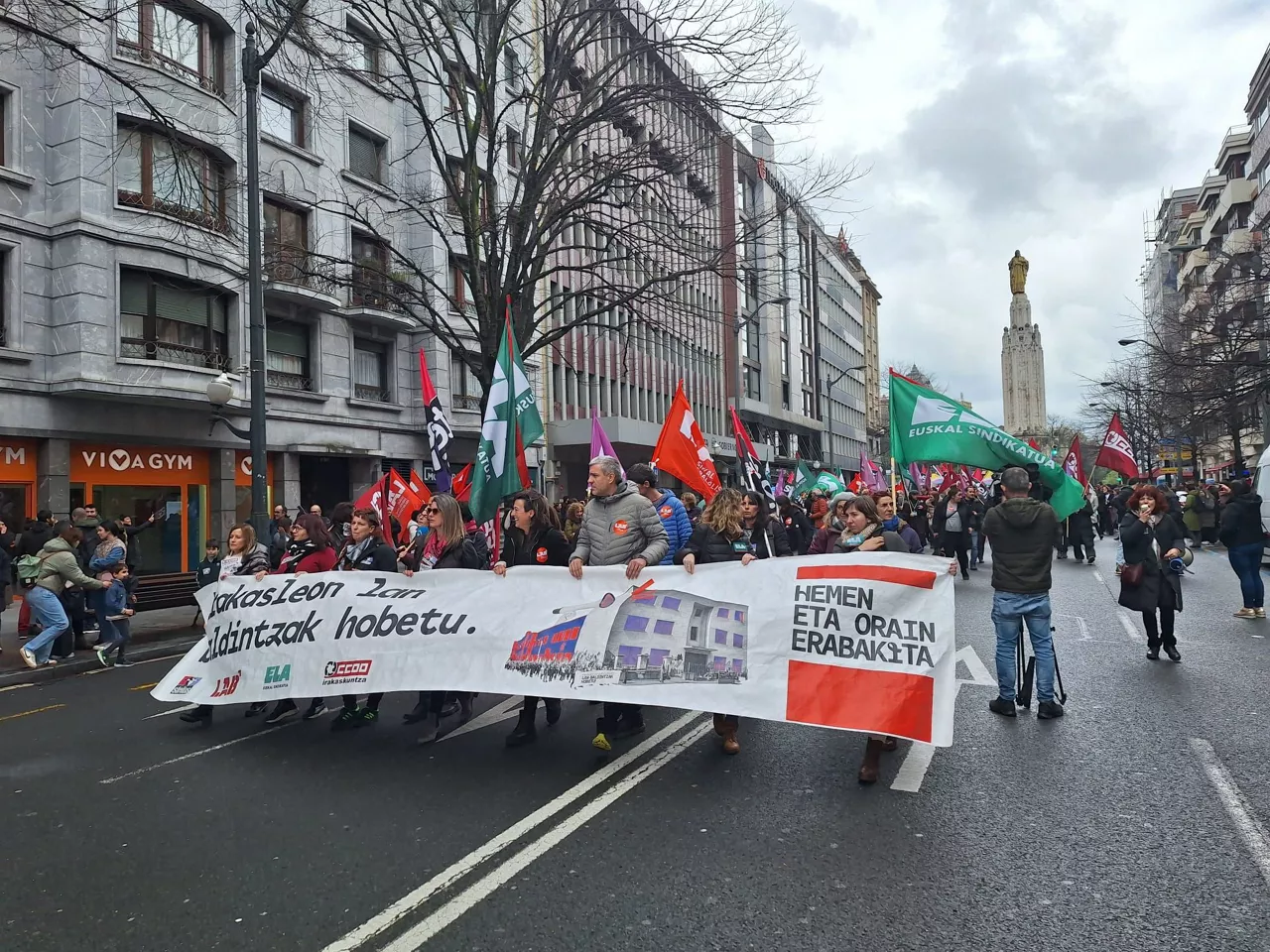 greba hezkuntza manifestazioa bilbo ela