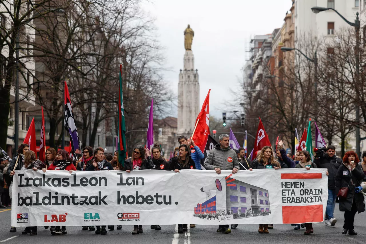 huelga-educacion-manifestacion-bilbao-efe