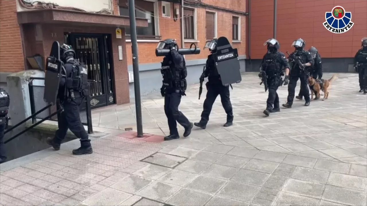 20250327114500_ertzaintza-droga-operazioa_