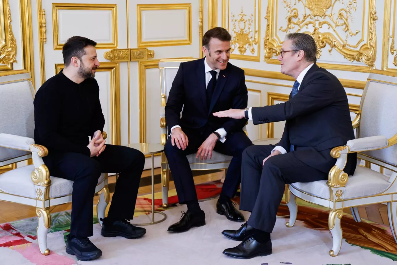 Zelenski-Macron-Starmer-paris-efe