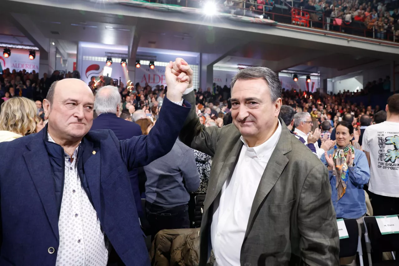 Andoni Ortuzar Aitor Esteban EFE