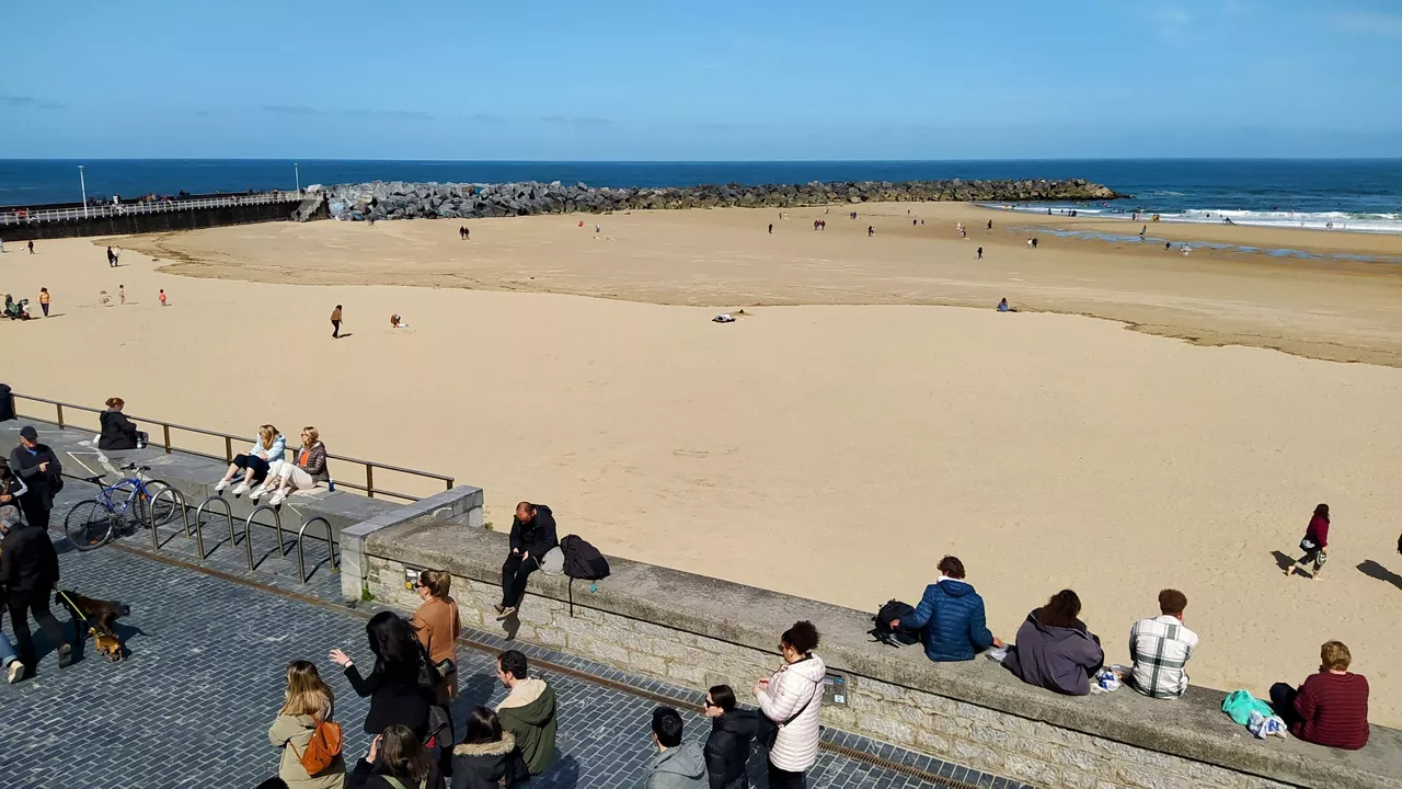 ZURRIOLA eguzkia donostia eguraldia udaberria