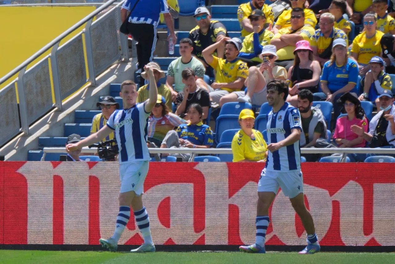 Sergio Gómez celebra su gol ante el Las Palmas. Foto: EFE