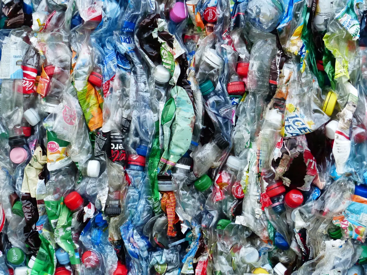 plastic-bottles-waste-cube-garbage-recycling-1125480-pxhere