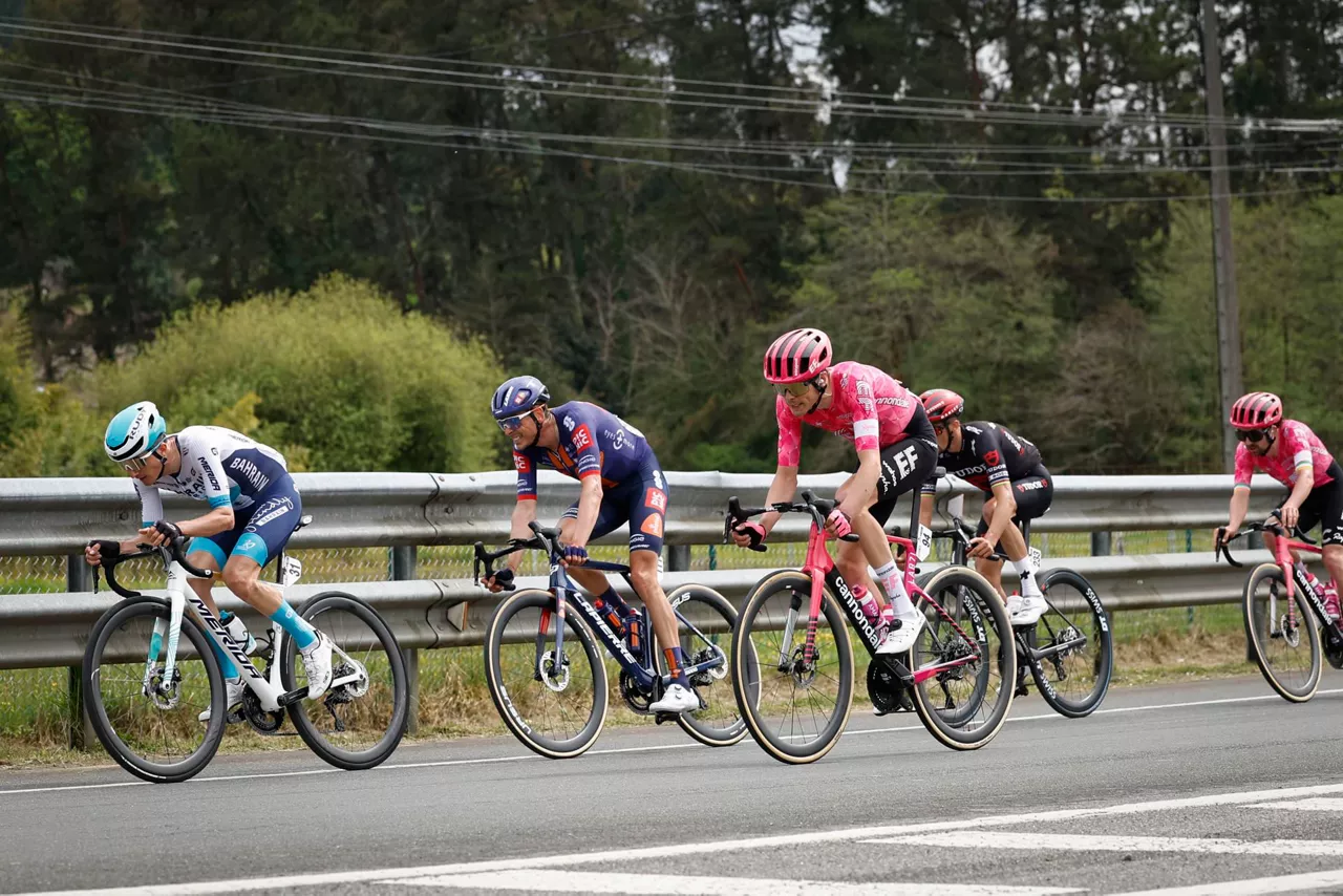 Pello Bilbao ihesaldian Euskal Herriko Itzuliko 5. etapa Gernika