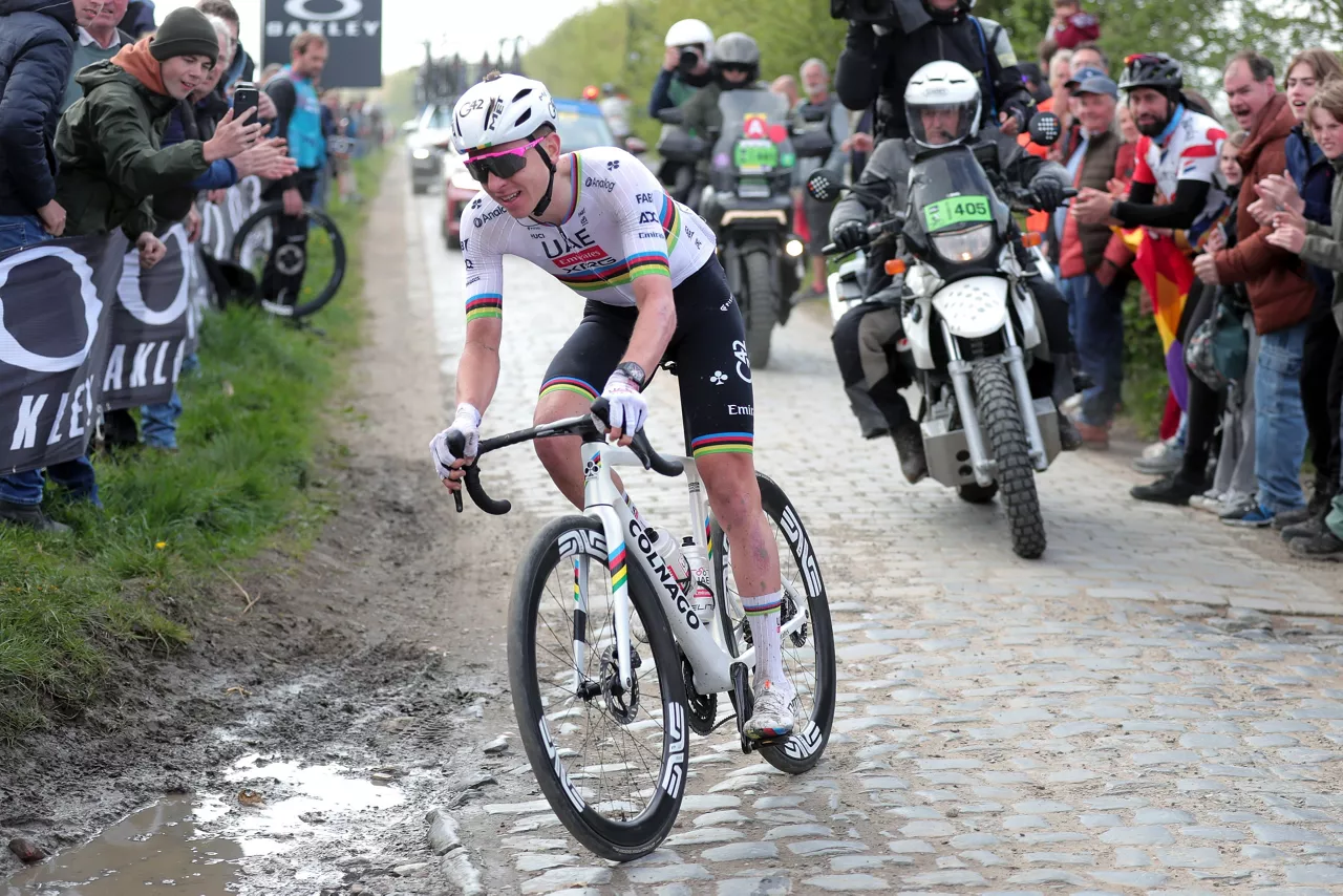 Tadej Pogacar Paris-Roubaix 2025