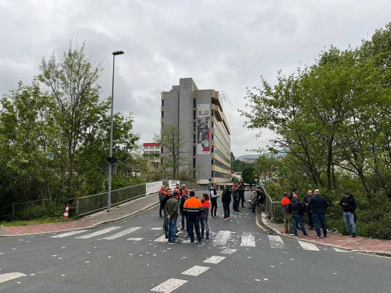 bridgestone-basauri-huelga-24-abril-radio-euskadi