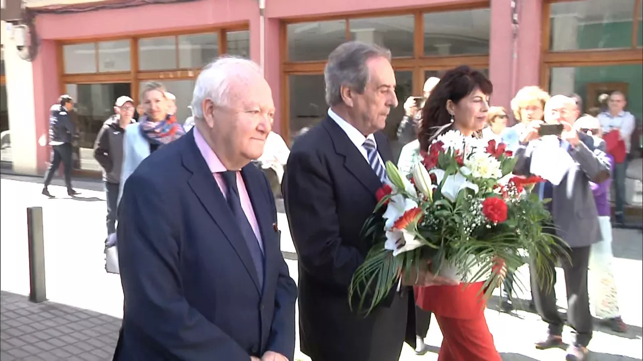 20250425154139_steergernikahomenaje_
