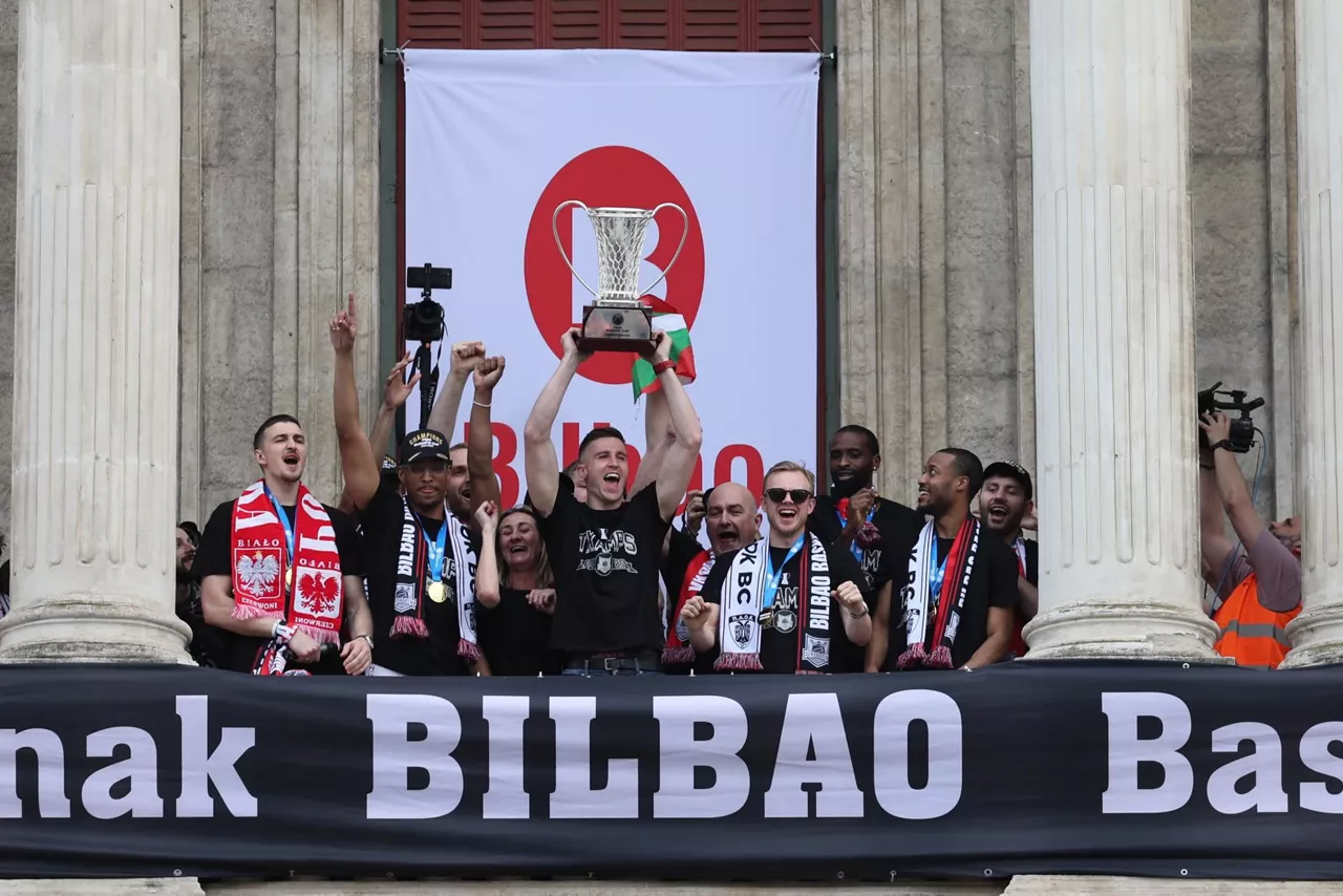 Bilbao Basket harrera Udaletxea