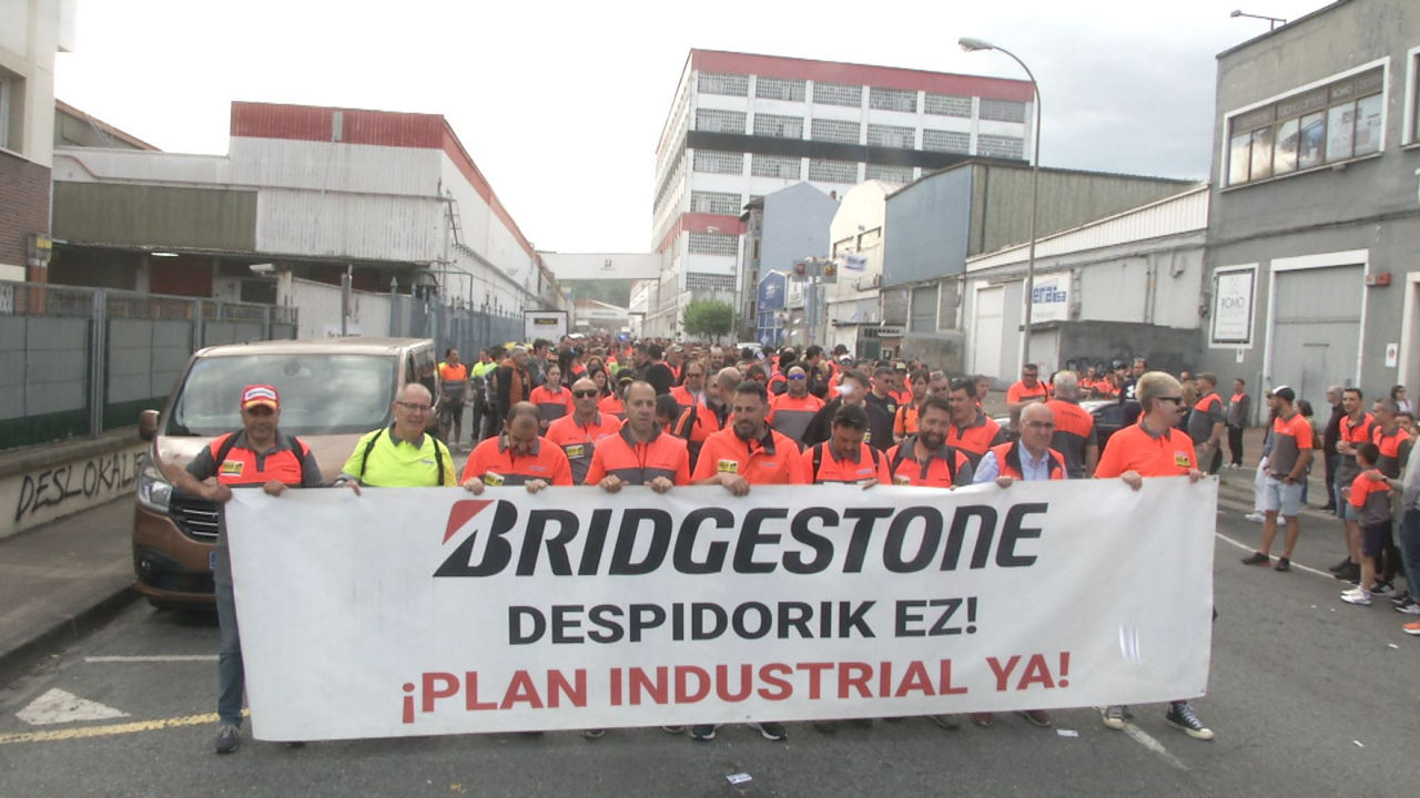 Bridgestoneko langileen martxa