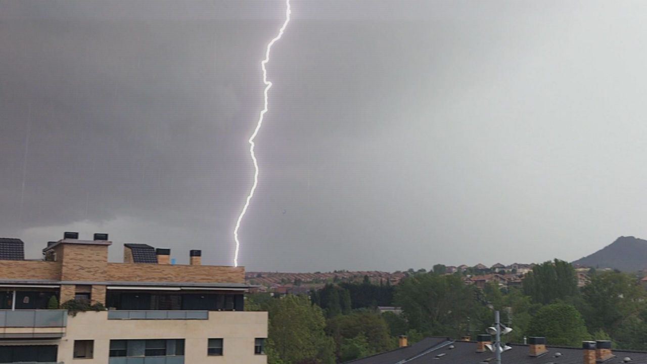 ekaitza gorraiz tormenta (Jorge Gurutxarri)