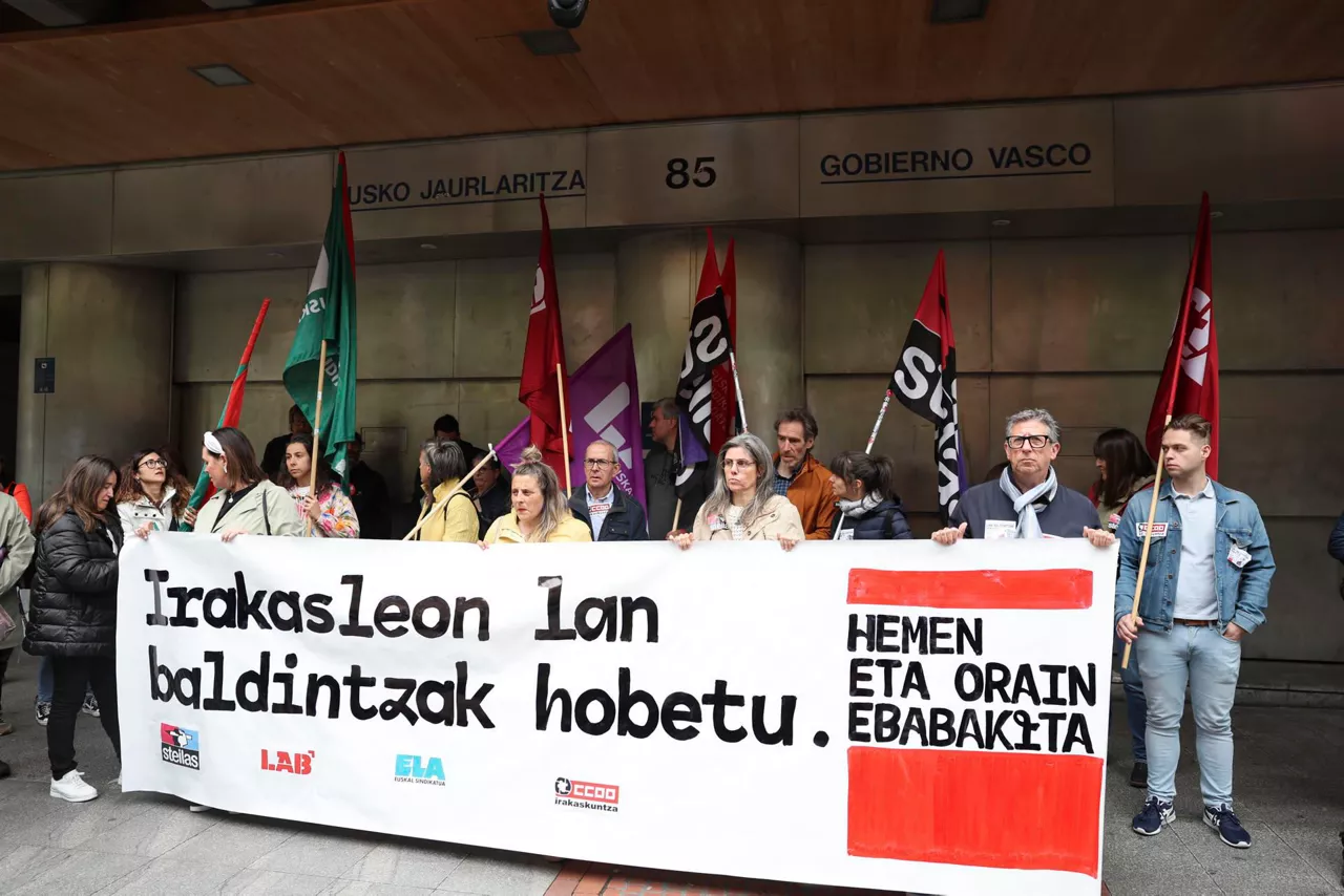 huelga-educacion-registro-sindicatos-steilas-lab-ela-ccoo-efe