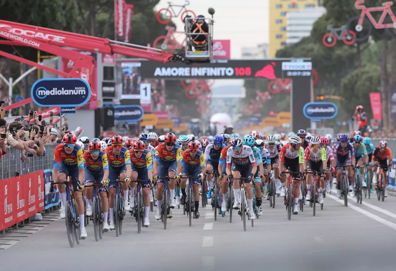 Italiako Giroa lehen etapa Albania