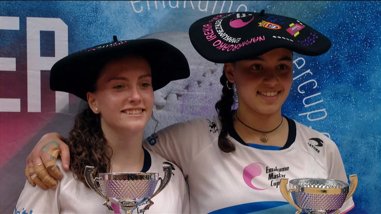 Nafarroako Irekia txapeldunak Laia Salsamendi eta Ane Mendiburu