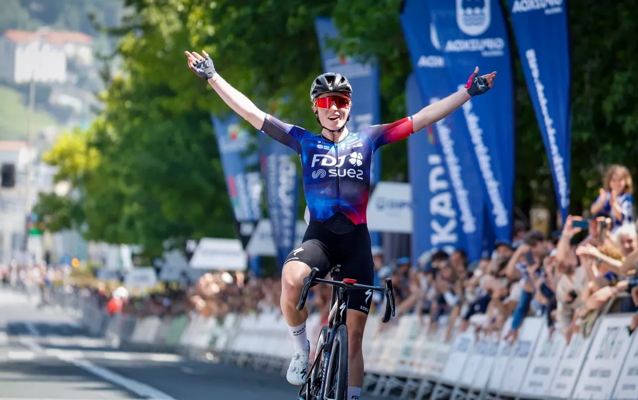 Demi Vollering (FDJ-Suez) Itzulia Women 2025 irabazlea azken etapa Donostia