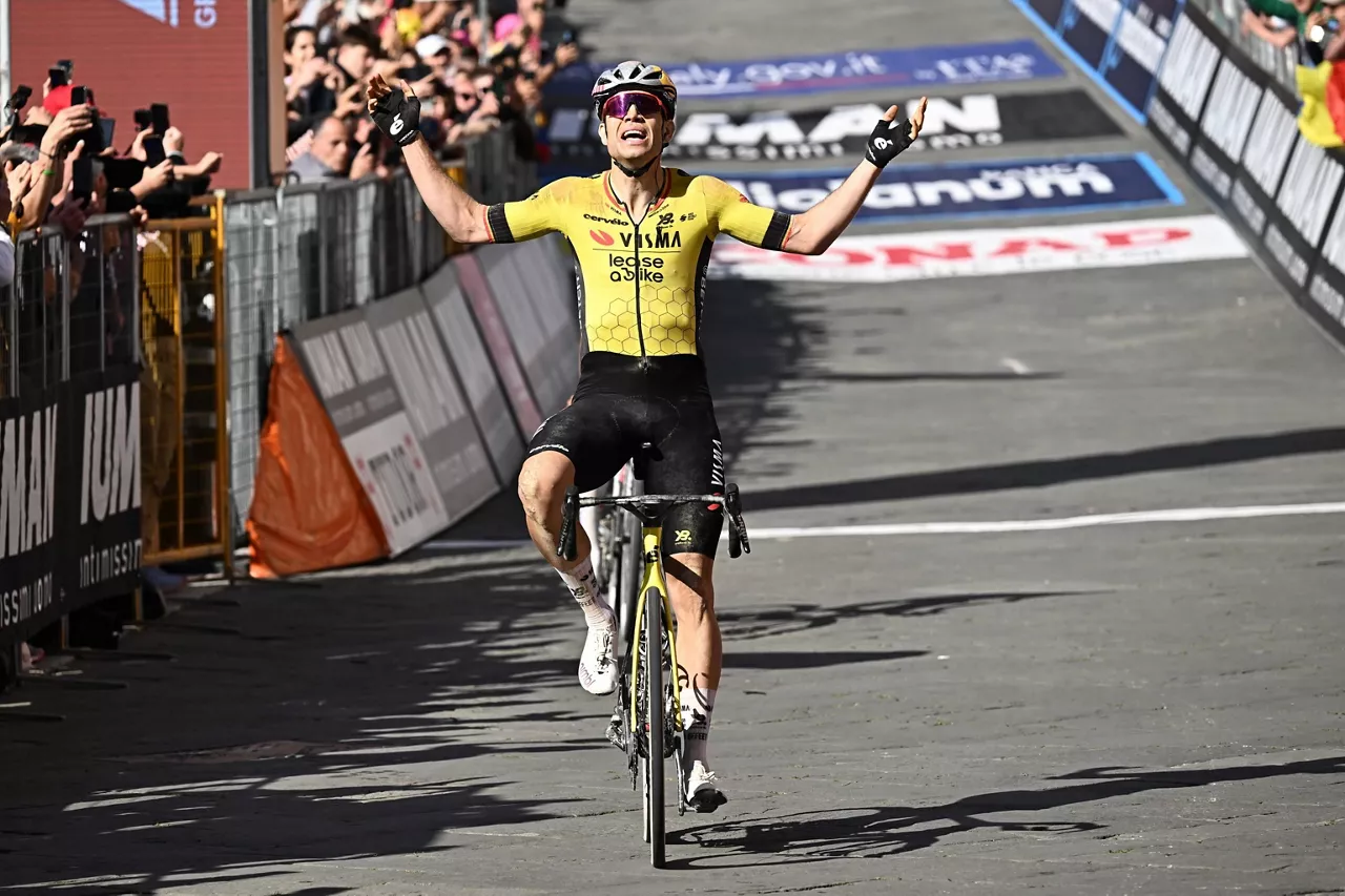 WOUT_VAN_AERT_GIRO_ITALIA_ETAPA_9