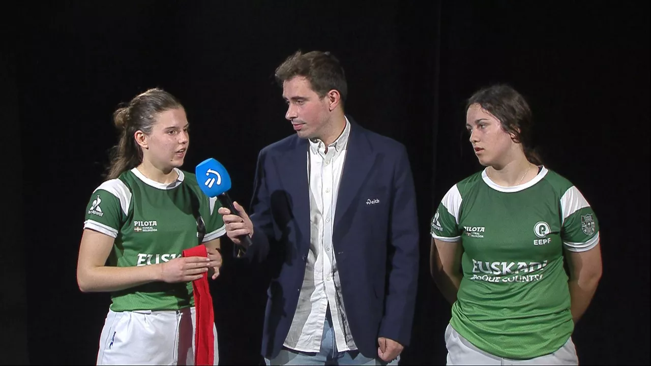 Elaia Gogenola eta Maia Goikoetxea