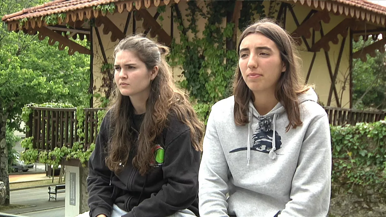 Erika Mugartegi eta Arai Lejardi puntistak