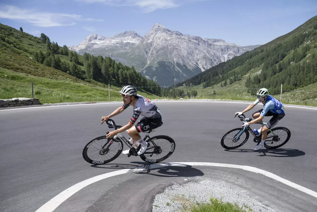 Almeida ha sido el más fuerte en la cuarta jornada de carrera en el Tour de Suiza. Foto: EFE.
