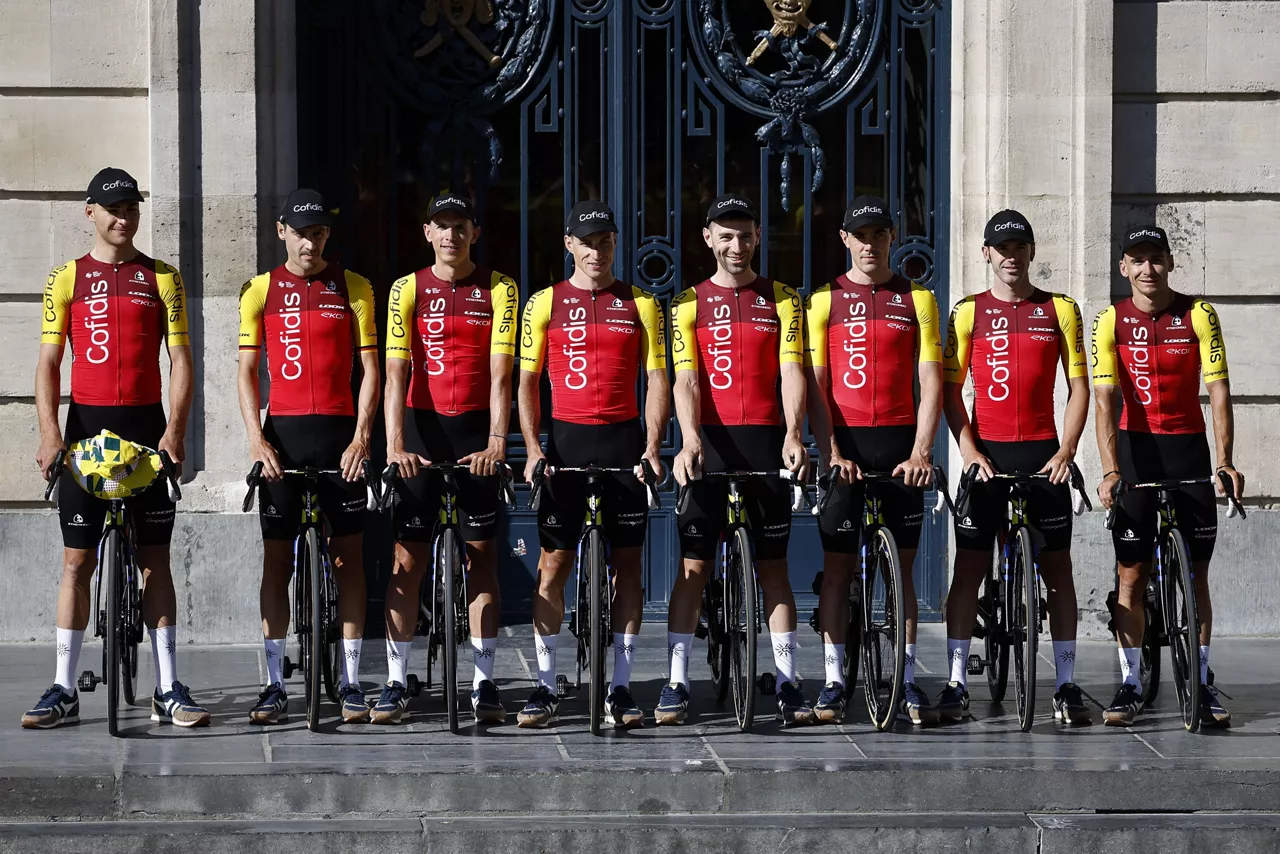 Equipo de Cofidis para el Tour. Foto: EFE