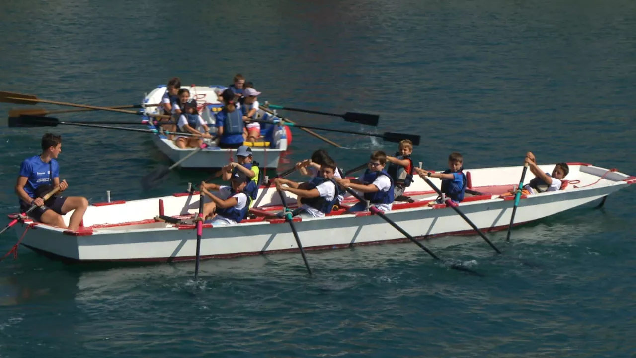 Arraun eskolak, Isuntza elkartean