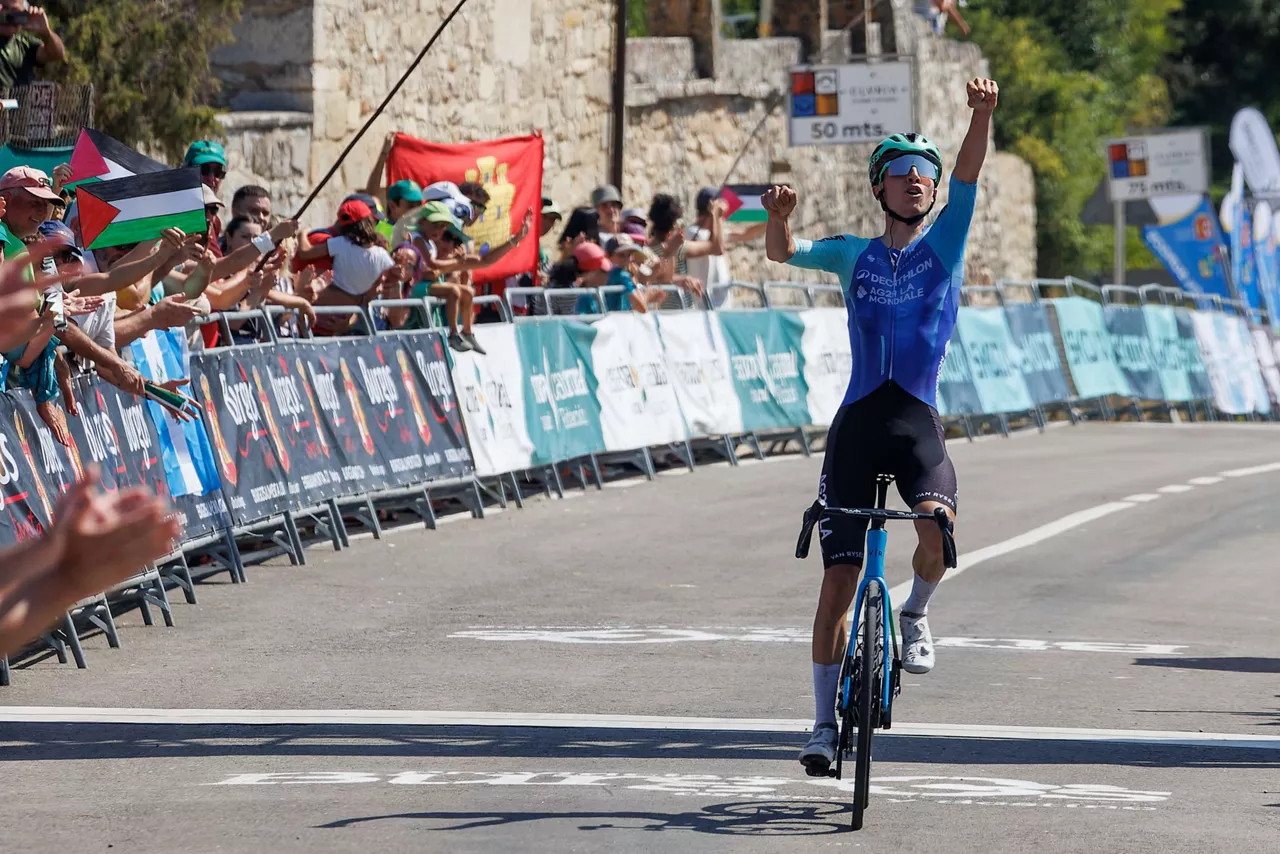 LEO_BISIAUX_VUELTA_CICLISTA_BURGOS_ETAPA3_EFE