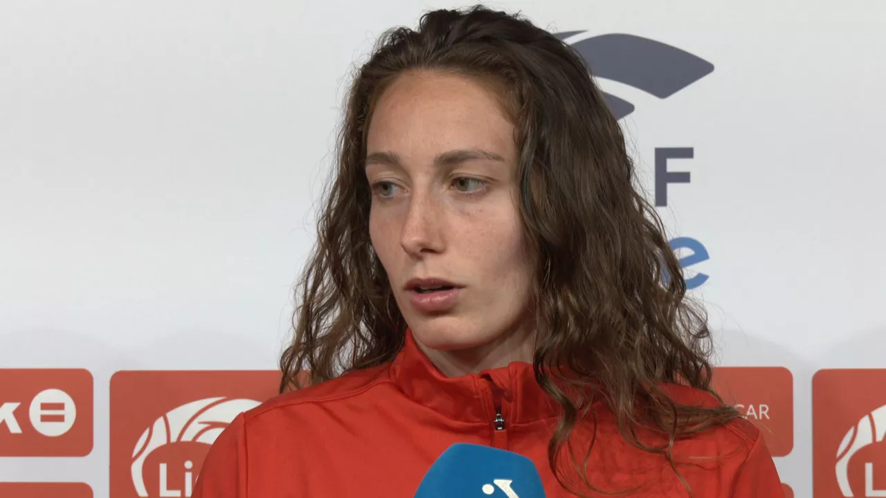 Adriana Nanclares, portera del Athletic