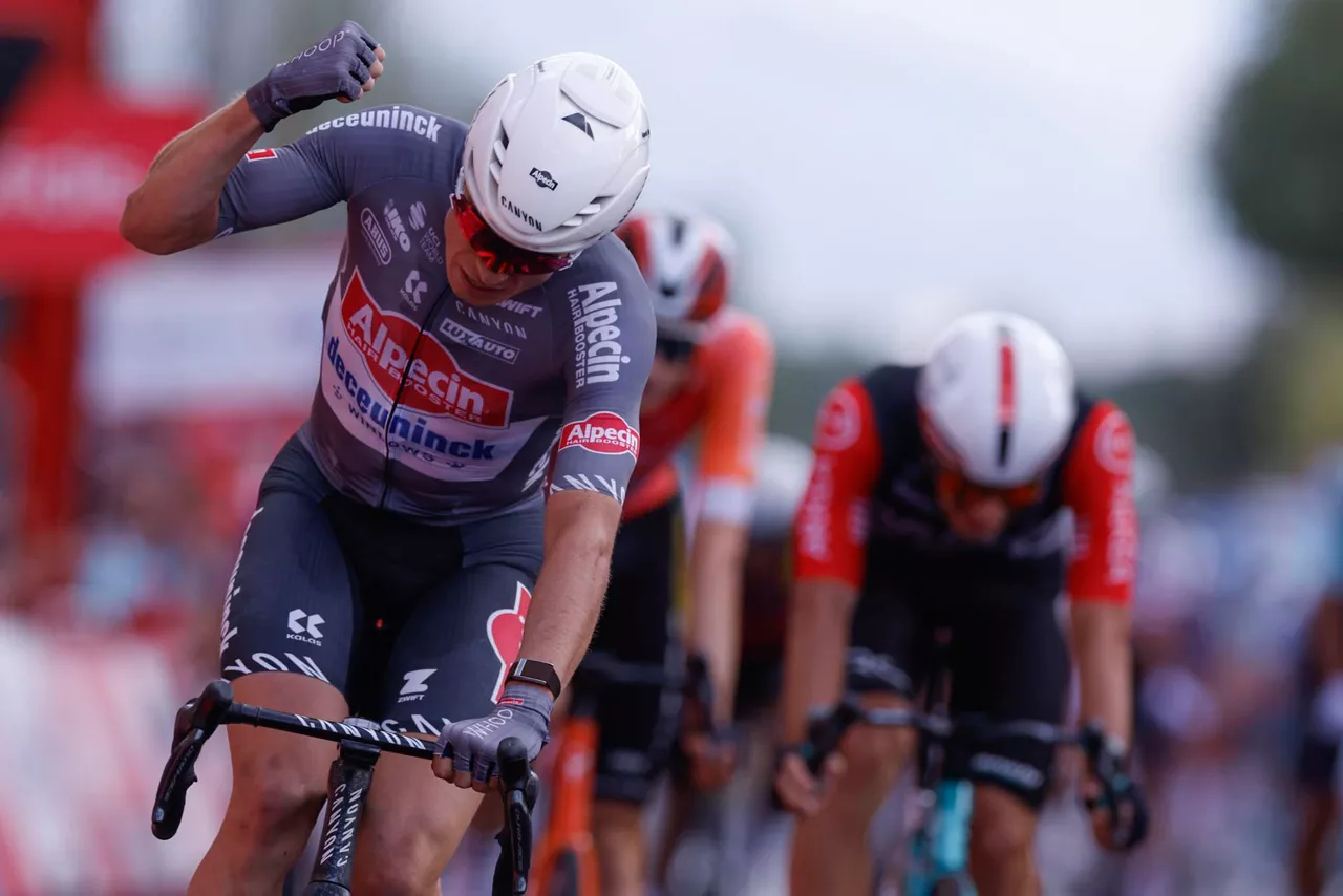 JASPER_PHILIPSEN_ALPECIN_ESPAINIA_VUELTA_EFE