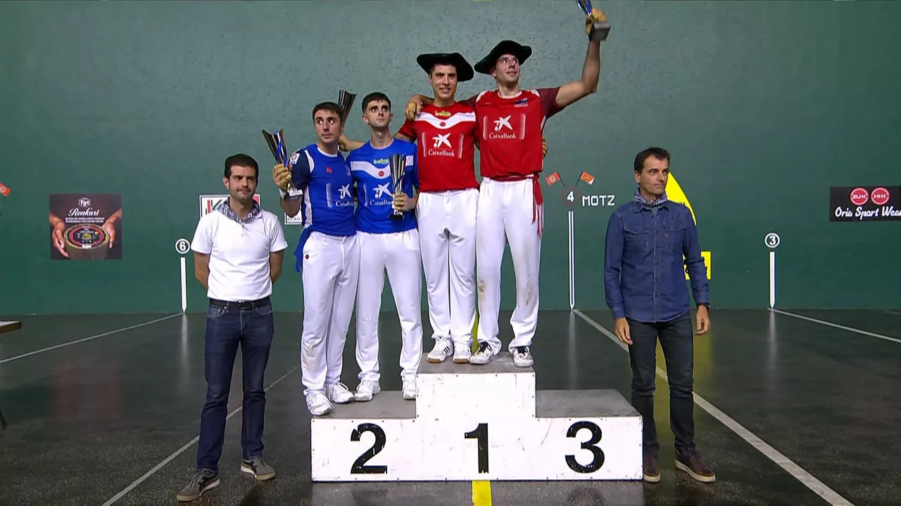 Iosu Eskiroz eta Dario Gomez CaixaBank Masterseko B serieko txapeldunak podiuma