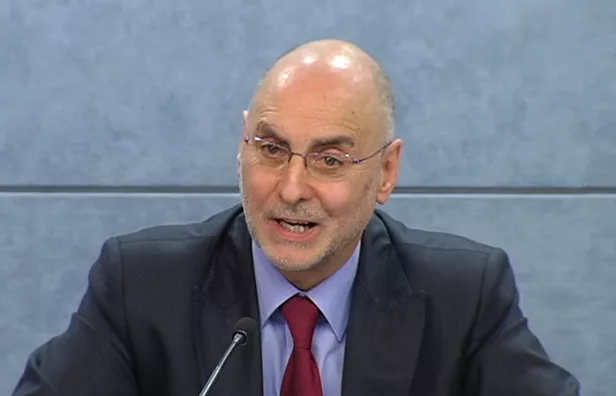 Rodolfo Ares Herrizaingo sailburua, artxiboko irudian.