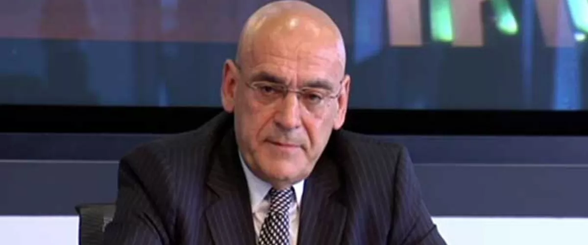 <img style="float:left;margin:5px;" src="http://10.126.2.21/media/images/2010/07/02/317193/317193_gregorio_rojo_thumbnail.jpg"/><br/><strong>gregorio rojo vital EITB</strong>