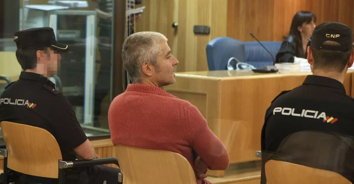 <img style="float:left;margin:5px;" src="http://10.126.2.21/media/images/2010/07/05/318114/318114_txapote_thumbnail.jpg"/><br/><strong>Txapote</strong>