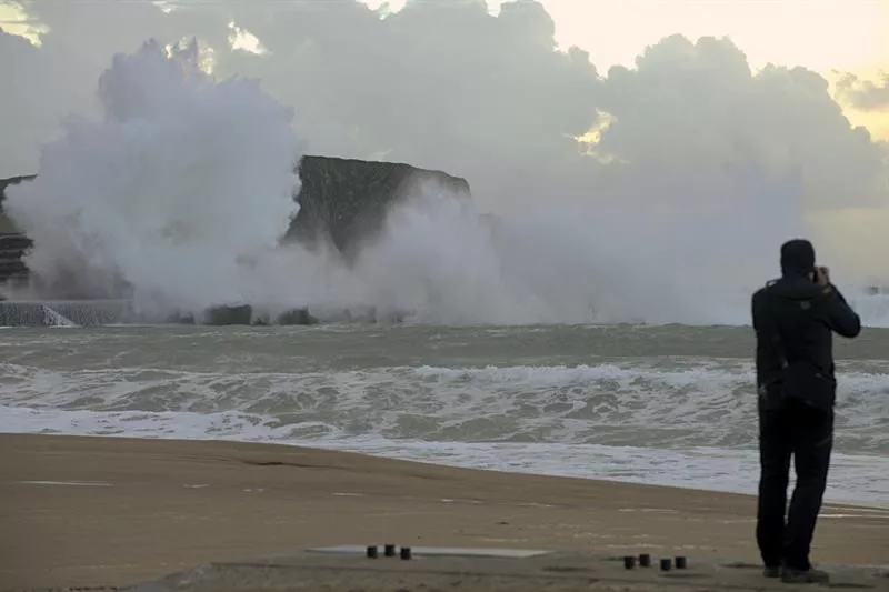 Temporal en la costa vasca. Foto: EFE.