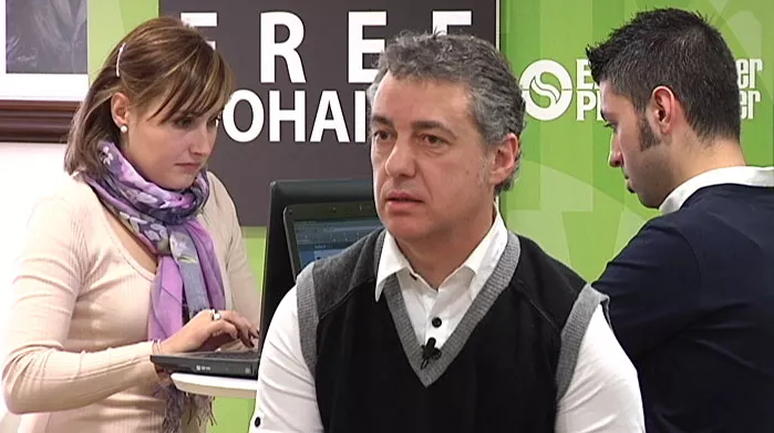 Urkullu ha presentado la implantación de una red wifi gratuita en los batzokis de Bizkaia. EITB