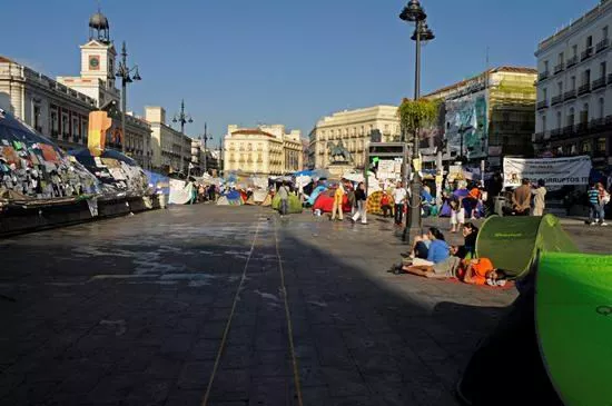 "Suminduek" kanpatuta jarraitzen dute Solen. Argazkia: EFE
