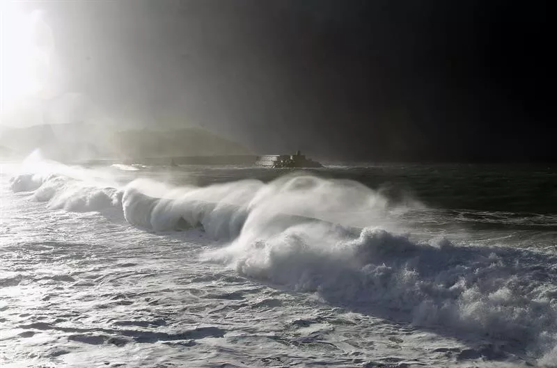 Temporal en la costa vasca. Foto: EFE.