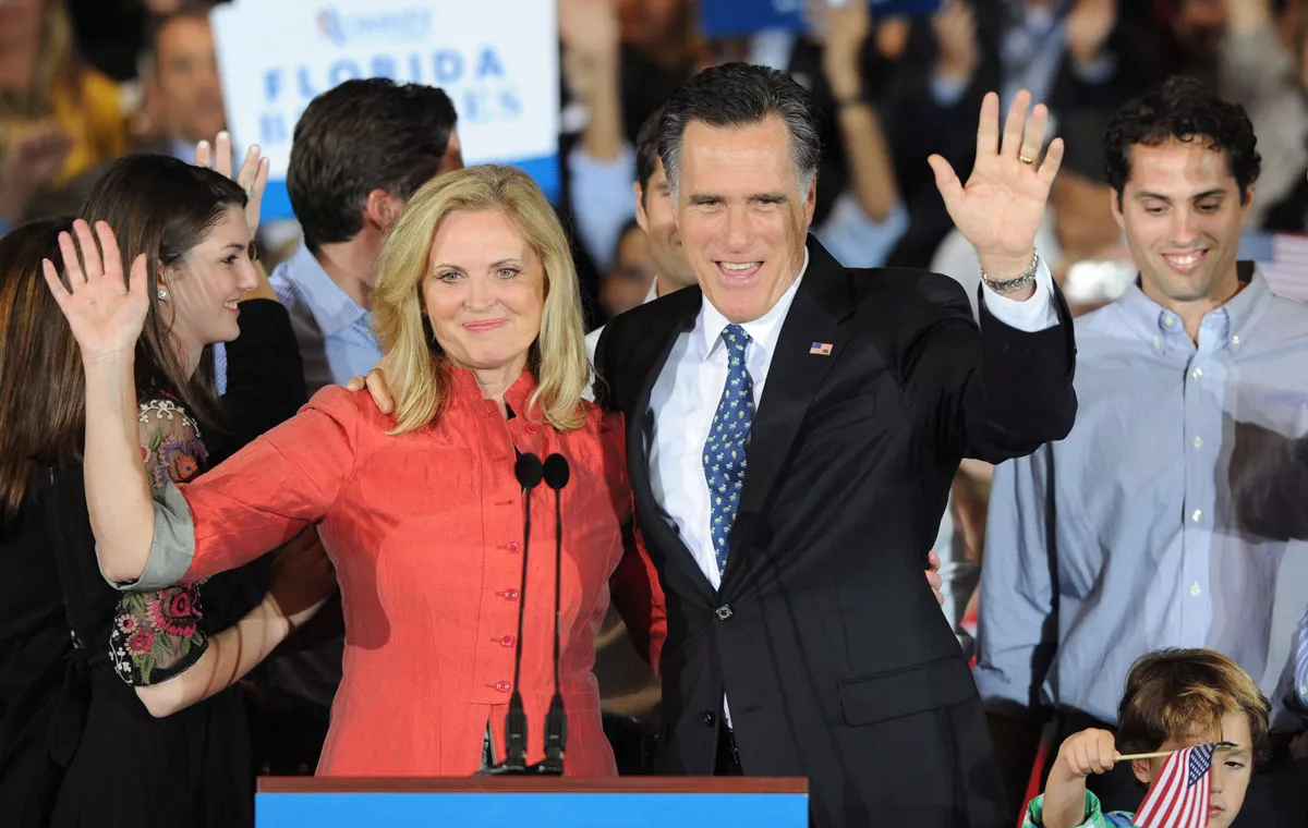 "<img style=""float:left;margin:5px;"" src=""http://10.126.2.21/media/images/2012/02/01/606419/606419_romney_efe_thumbnail.jpg""/><br/><strong>Romney efe</strong>"