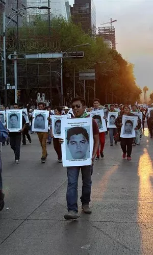 Manifestación pidiendo justicia por los estudian